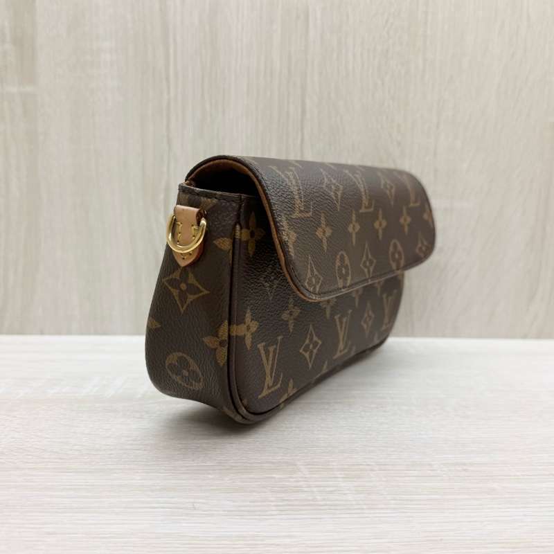LV🤎原花IVY WOC側背包M81911-4