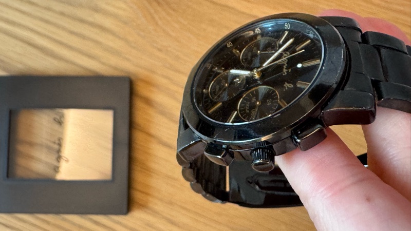 Agnes b三眼黑金38mm不銹鋼石英錶-11