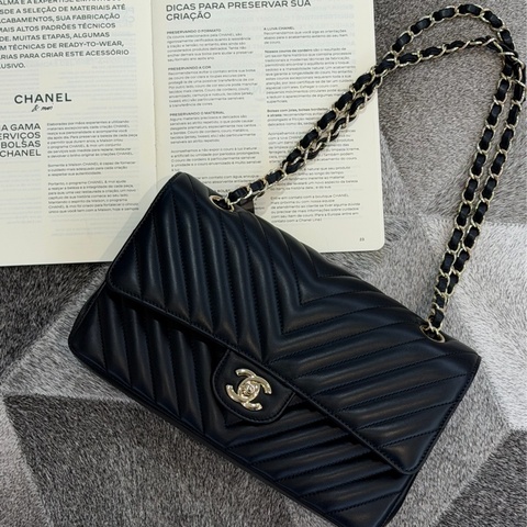 CHANEL黑淡金山型紋COCO25/23