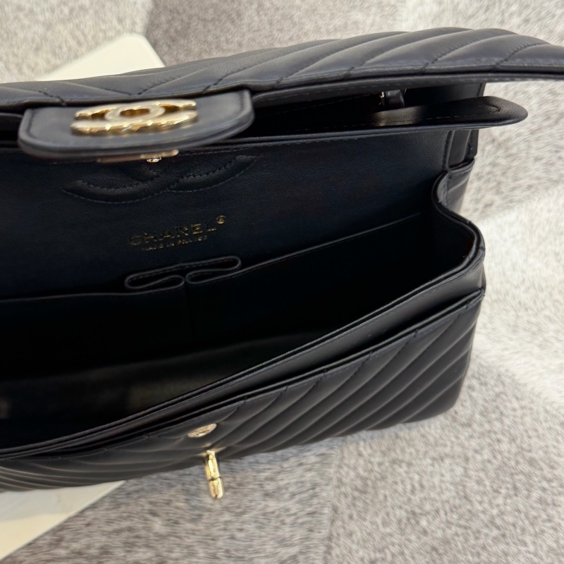 CHANEL黑淡金山型紋COCO25/23-8