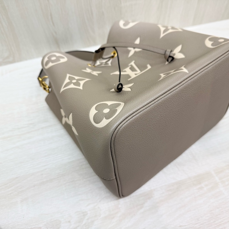 LV🩶斑鳩灰牛皮Neonoe MM水桶包M45555-9