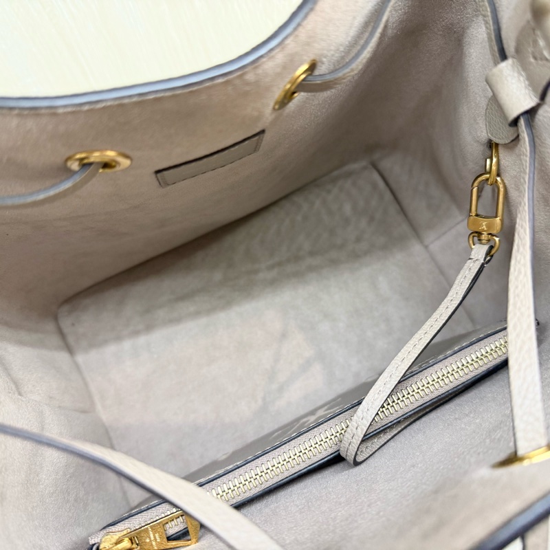 LV🩶斑鳩灰牛皮Neonoe MM水桶包M45555-12