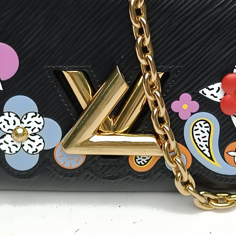LOUIS VUITTON TWISTBeltWOC圖案EPI水波紋牛皮2017-4