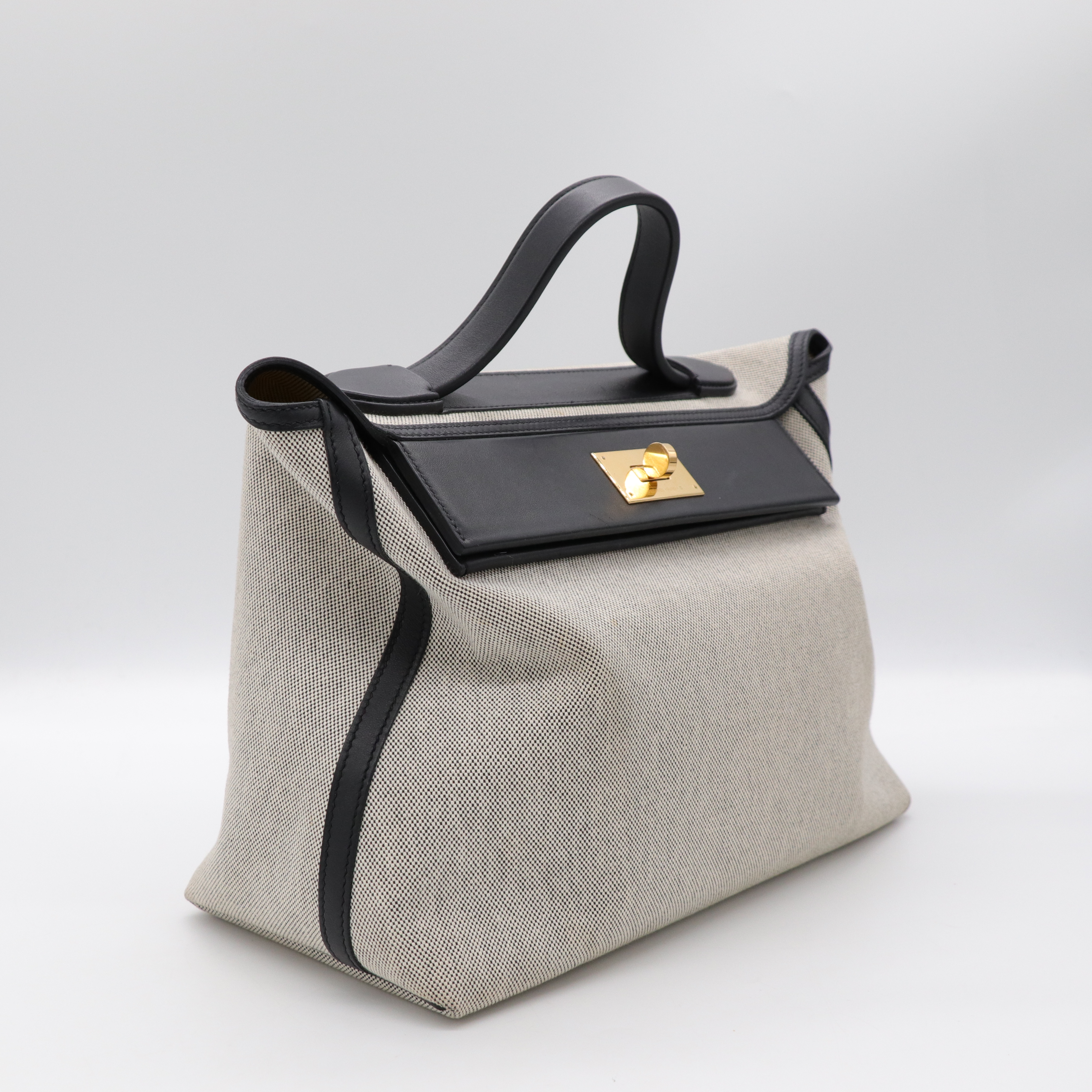 Hermès 愛馬仕 24/24  89黑色 Ecru色 Swift牛皮 Toile H 帆布 金扣 Z刻 2021年-2