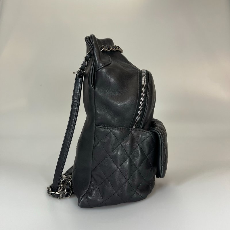 CHANEL 後背包牛皮黑 保卡款21開-2