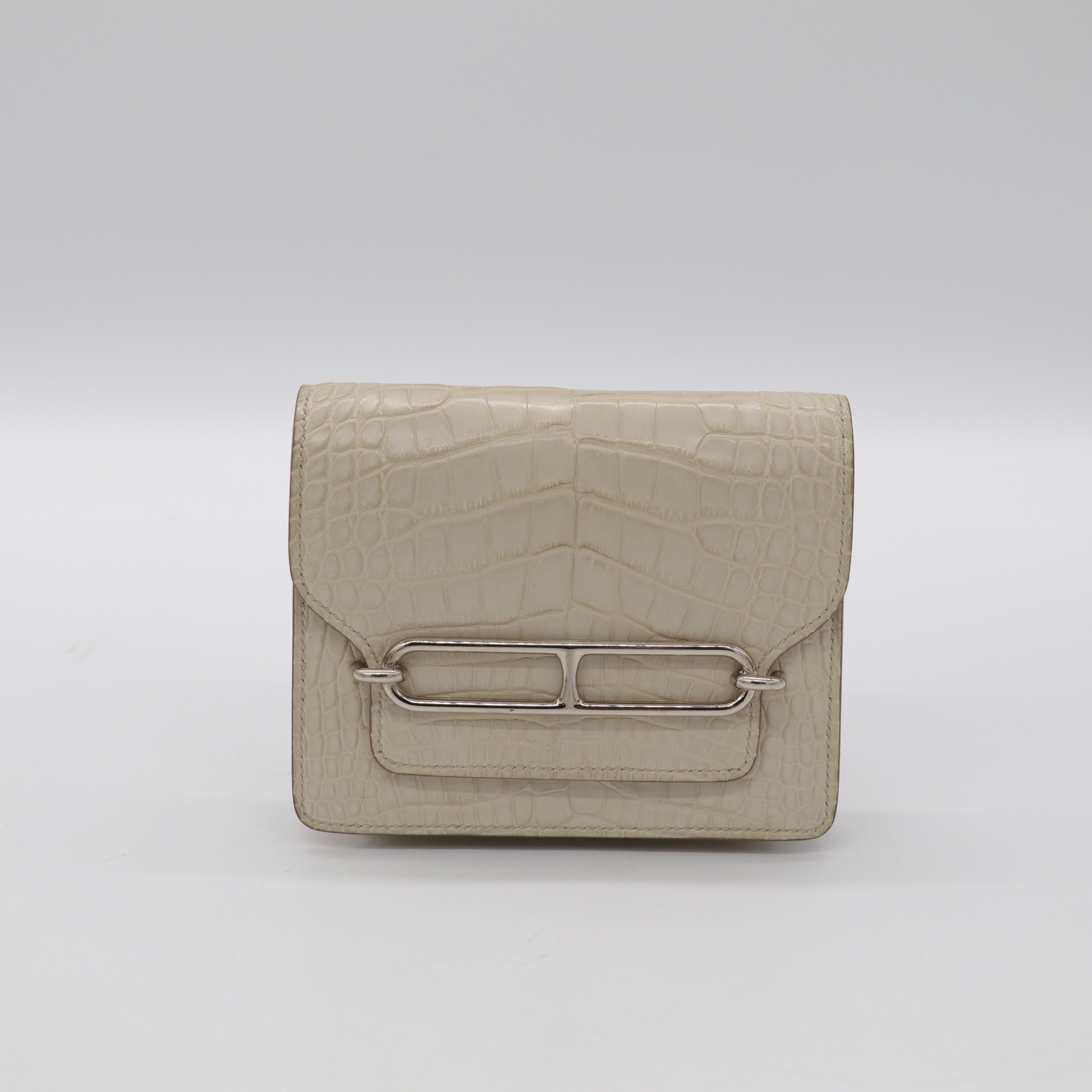Hermès 愛馬仕 方塊 霧面鱷魚 灰米色 銀釦 豬鼻子 短夾-3