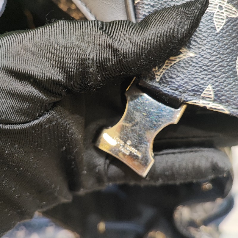 Louis Vuitton Chapman Hiking-16