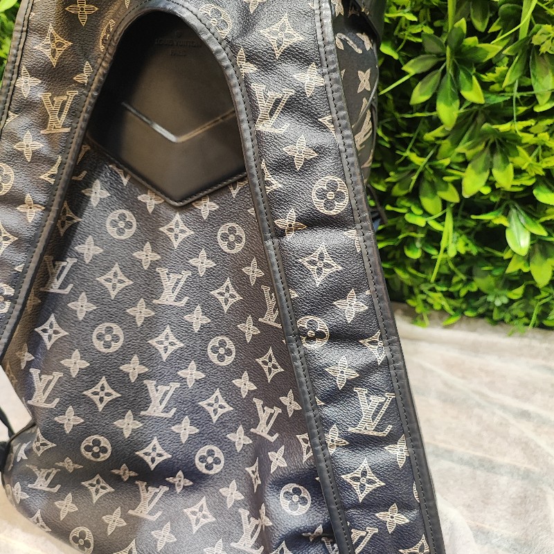 Louis Vuitton Chapman Hiking-31