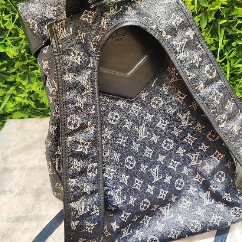 Louis Vuitton Chapman Hiking-32