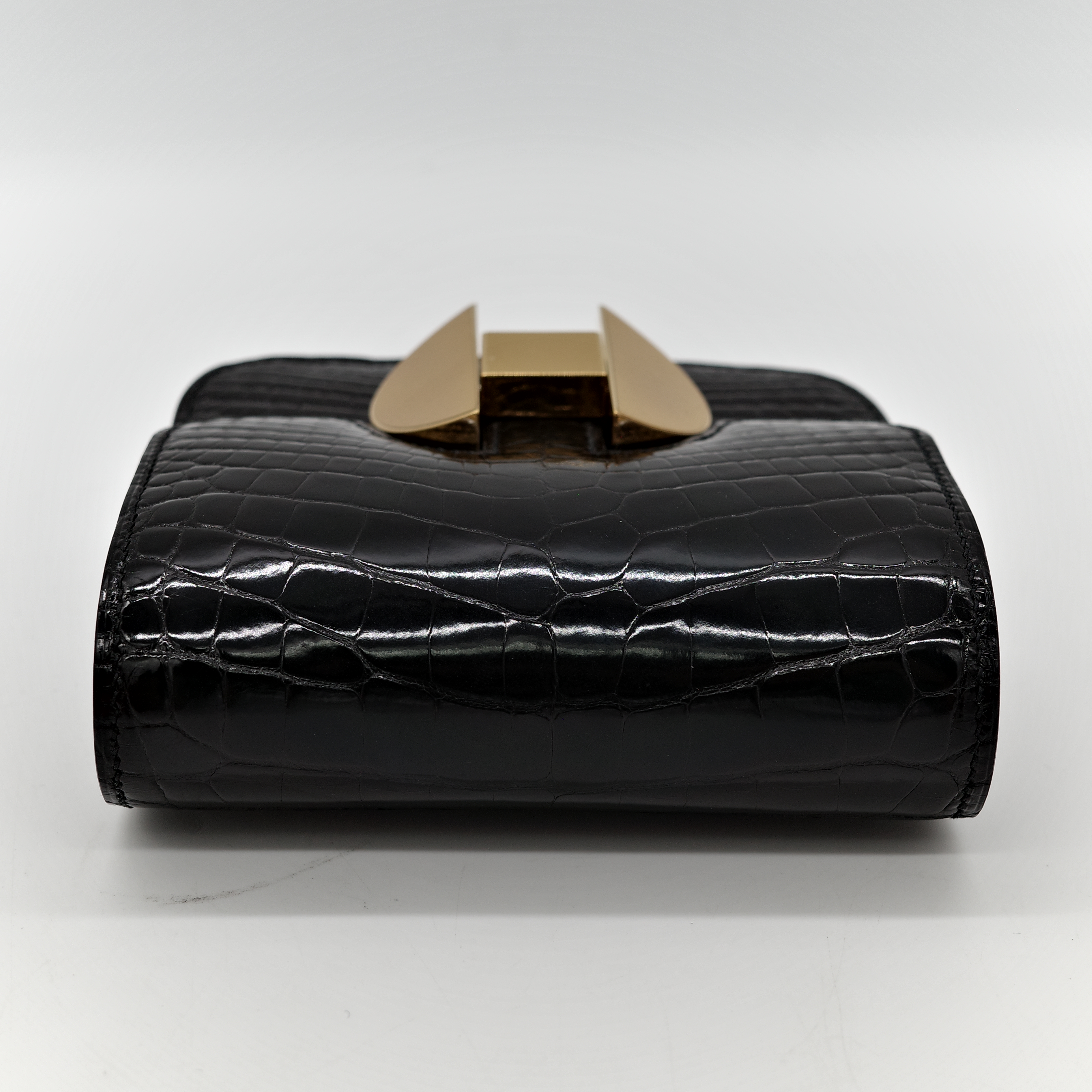 Hermès 愛馬仕 方塊 亮面鱷魚 黑色 金釦 短夾 腰包 U 刻-6