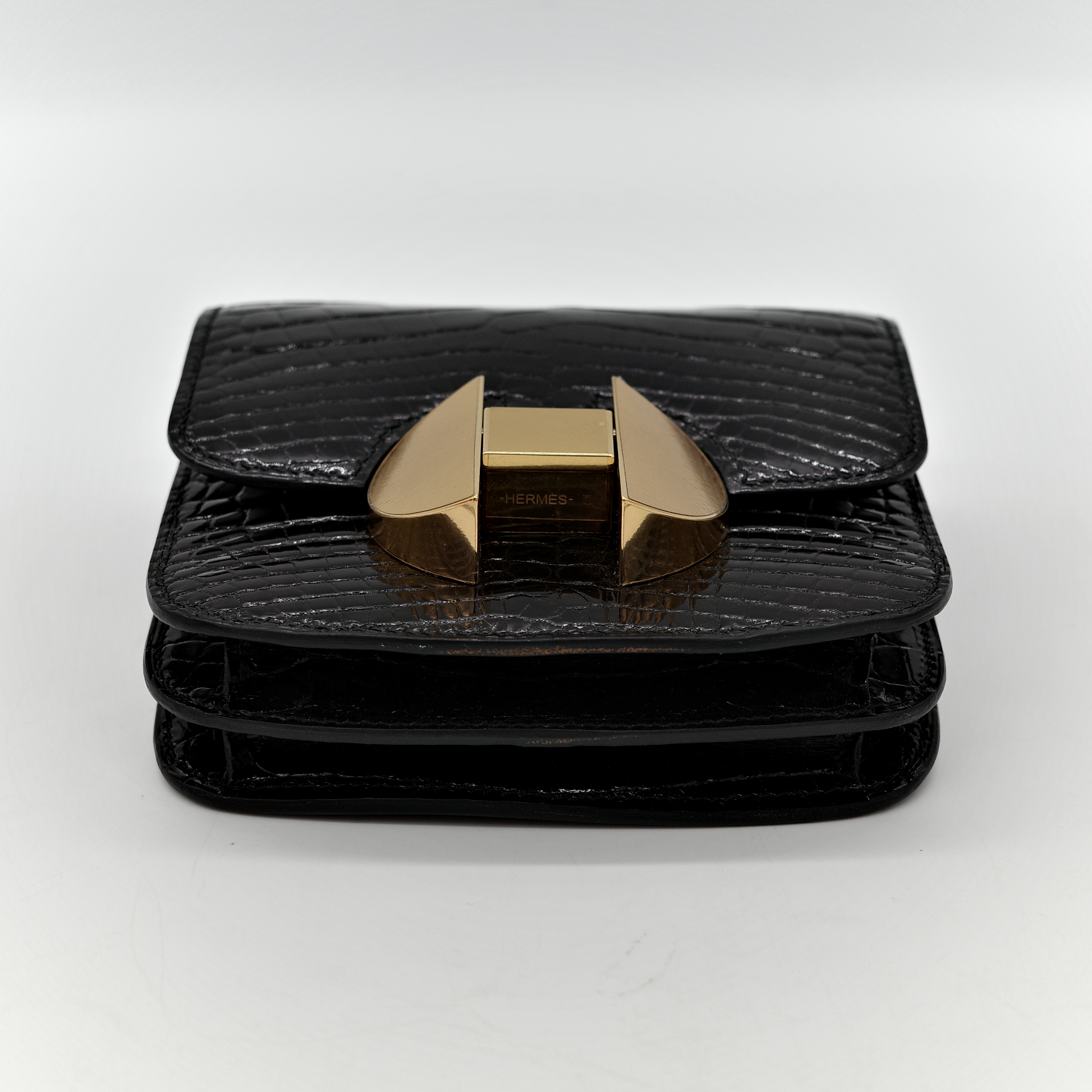 Hermès 愛馬仕 方塊 亮面鱷魚 黑色 金釦 短夾 腰包 U 刻-7