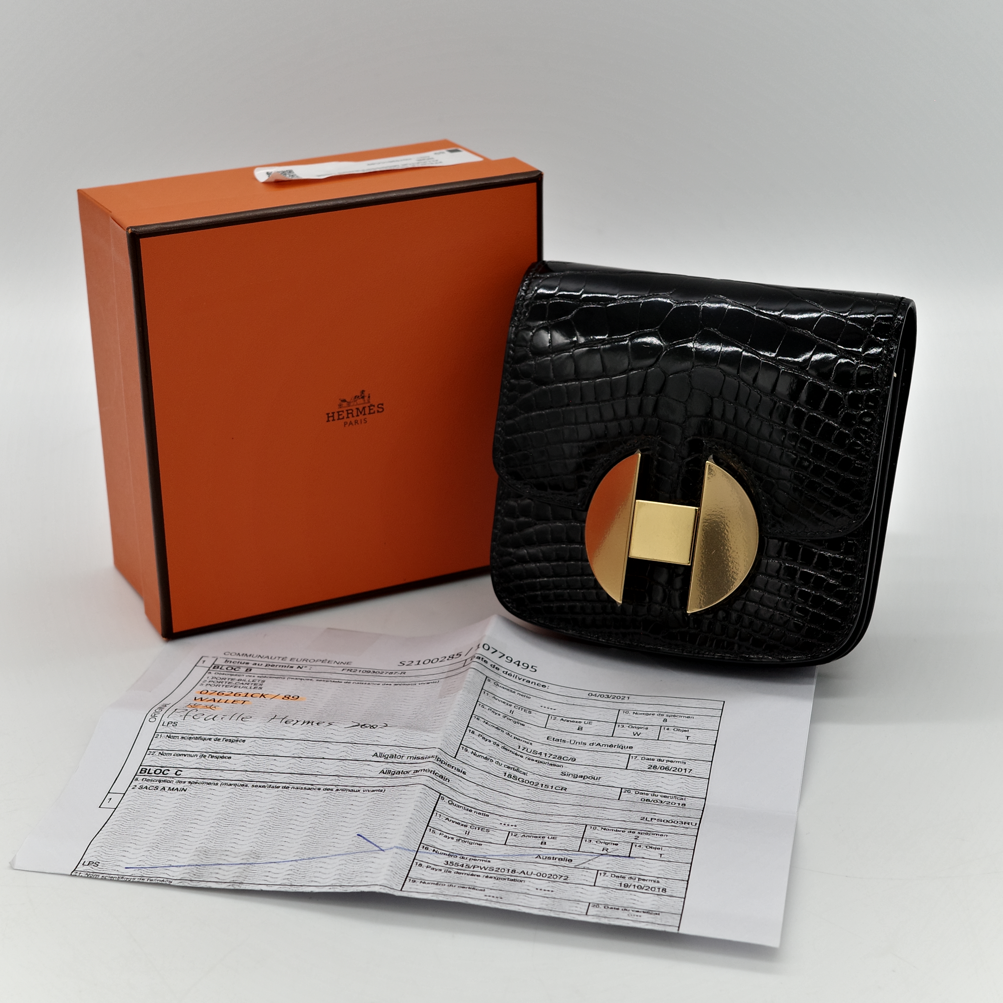 Hermès 愛馬仕 方塊 亮面鱷魚 黑色 金釦 短夾 腰包 U 刻-10