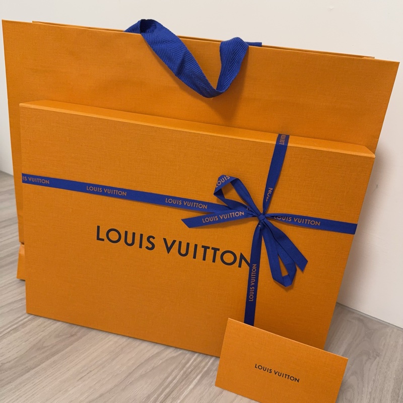 LV Reykjavik 全新 山羊絨圍巾 奶杏色 勿直接下標-4