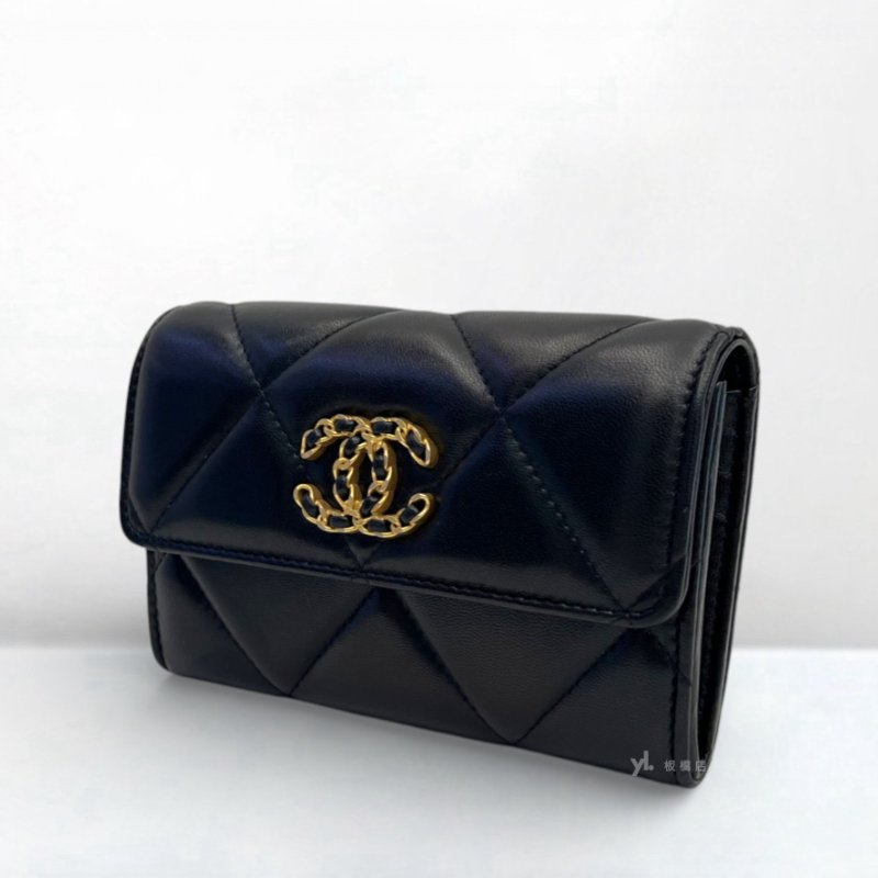 S5270-CHANEL 19黑羊皮金釦下蓋中夾AP2700-2