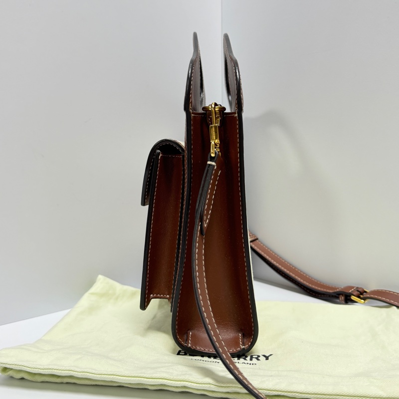 （超級新🆕） Burberry Mini Tote 斜背包 【專櫃新款$49,900】-2