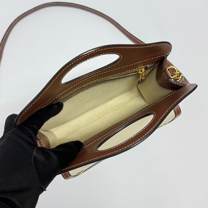 （超級新🆕） Burberry Mini Tote 斜背包 【專櫃新款$49,900】-9