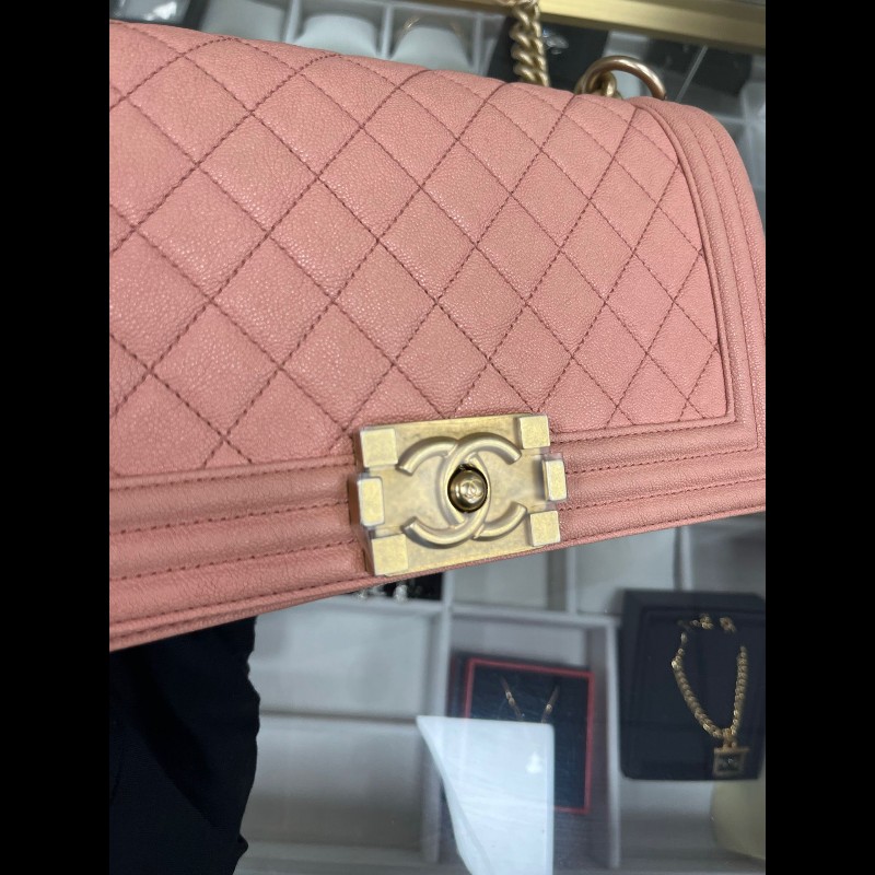 Chanel medium Leboy 
中號珊瑚粉荔枝纹Leboy-9