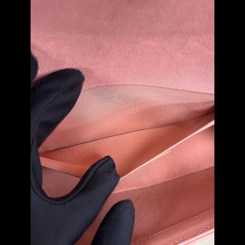 Chanel medium Leboy 
中號珊瑚粉荔枝纹Leboy-12