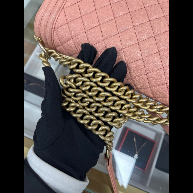 Chanel medium Leboy 
中號珊瑚粉荔枝纹Leboy-17