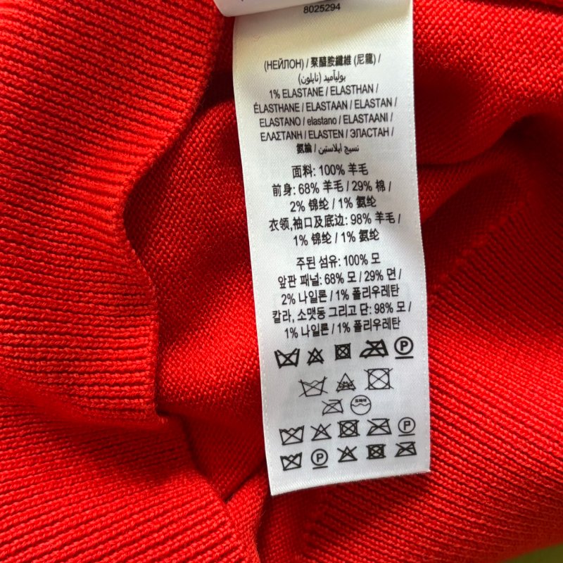 ::BURBERRY::白底黑字樣 紅色長袖針織衣 xs-12