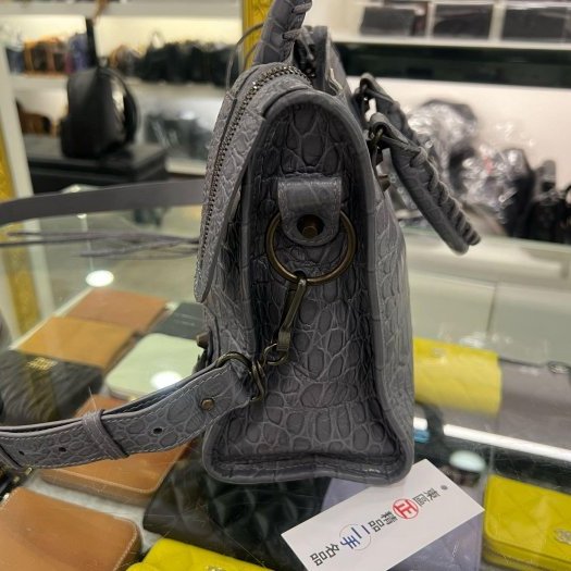 東區正精品㊣BALENCIAGA 431621 CITY'S 巴黎世家灰藍色全皮鱷魚壓紋小釦機車包斜背包手提包 RA1864-6