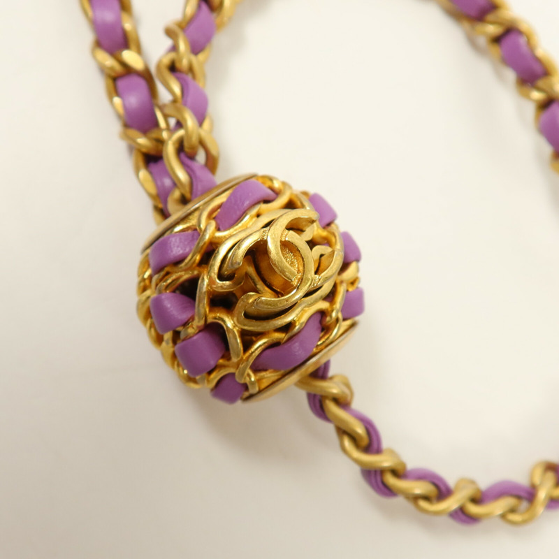 CHANEL 羊皮皮革Mini Classic 17 with Gold ball鏈帶肩背袋-8