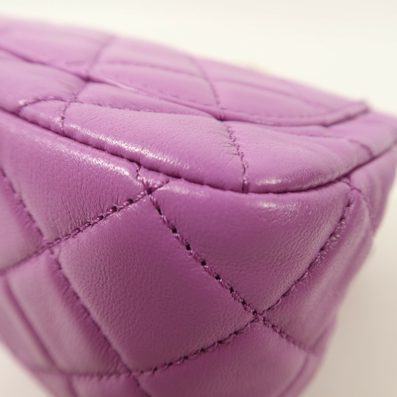 CHANEL 羊皮皮革Mini Classic 17 with Gold ball鏈帶肩背袋-14