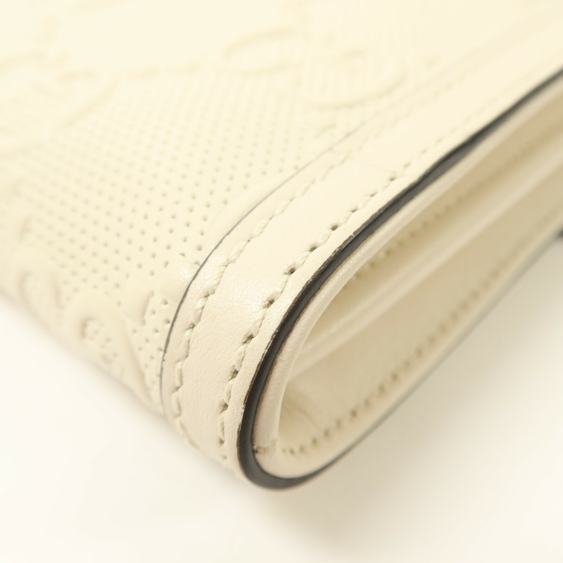 GUCCI 牛皮皮革GG Embossed Messenger肩背袋-12