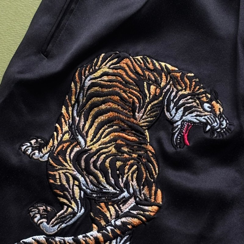 100% 絲質 ::Alexander Wang:: Tiger-embroidered Silk-satin Pyjama Shorts In Black 黑色絲緞老虎刺繡睡衣短褲 S號-4