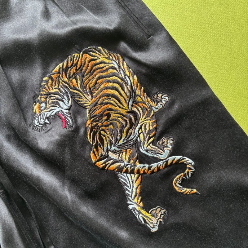 100% 絲質 ::Alexander Wang:: Tiger-embroidered Silk-satin Pyjama Shorts In Black 黑色絲緞老虎刺繡睡衣短褲 S號-5