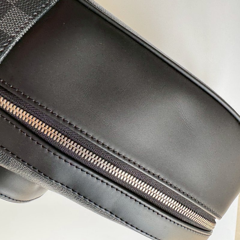 💥這必買 LV N41473 黑色棋盤格超帥後背包-16