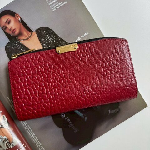 💫絕版款💥BURBERRY 紅色拼黑色拉鍊釦式長夾