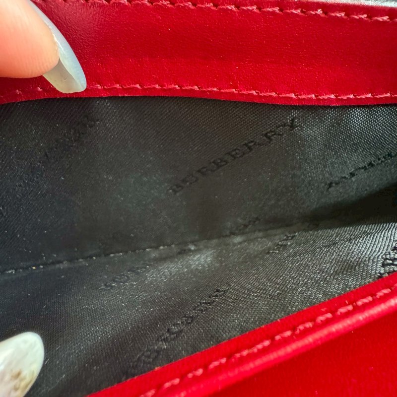 💫絕版款💥BURBERRY 紅色拼黑色拉鍊釦式長夾-21