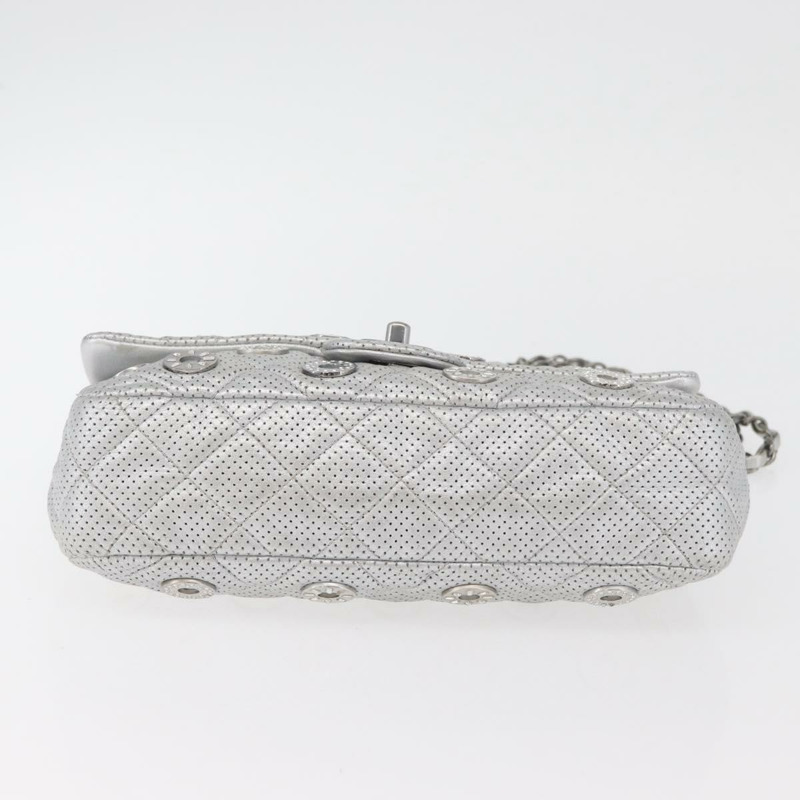 【日本直送】香奈兒 (CHANEL) 絎縫鏈條肩背包，銀色雙C標誌，附沖孔皮革，正品編號 ka3473SAM-4