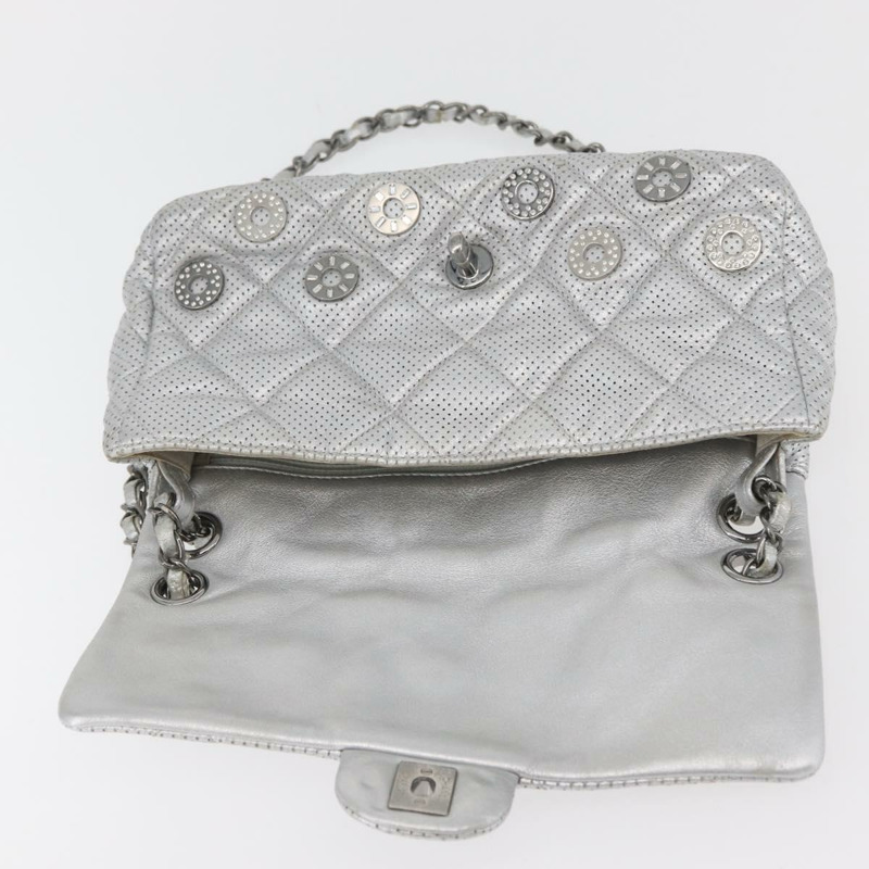 【日本直送】香奈兒 (CHANEL) 絎縫鏈條肩背包，銀色雙C標誌，附沖孔皮革，正品編號 ka3473SAM-9