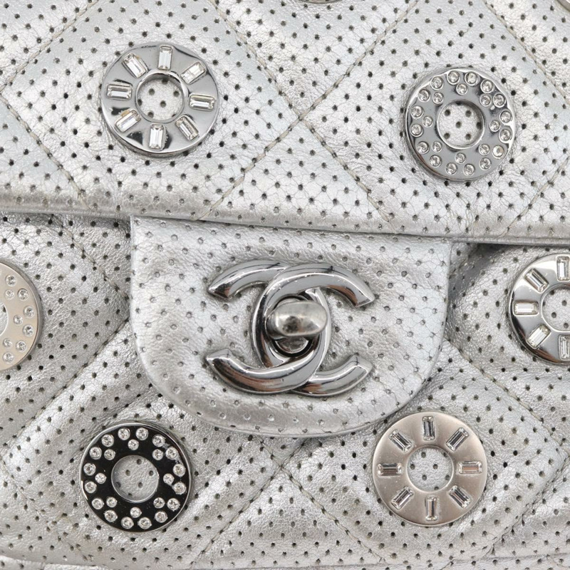 【日本直送】香奈兒 (CHANEL) 絎縫鏈條肩背包，銀色雙C標誌，附沖孔皮革，正品編號 ka3473SAM-17