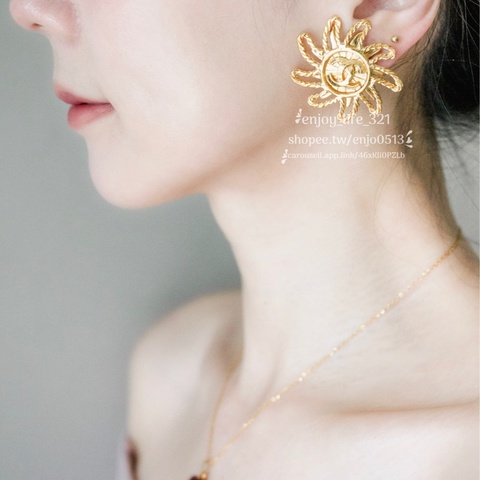 《CHANEL香奈兒》vintage 94A老香 雙C Logo 稀有款 復古 時尚 金色 華麗 太陽 設計 夾式耳環/耳夾