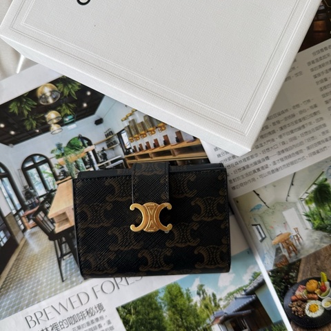 Nino 凱旋塗層帆布釦式三折短夾(棕褐色)