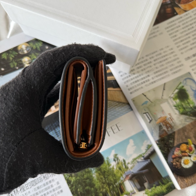 Nino 凱旋塗層帆布釦式三折短夾(棕褐色)-1