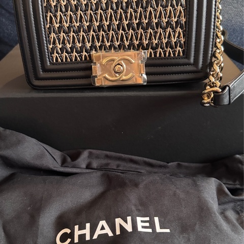 近全新膠膜都在香奈兒CHANEL BOY 20 編織款限量秀款淡金鏈 淡金釦