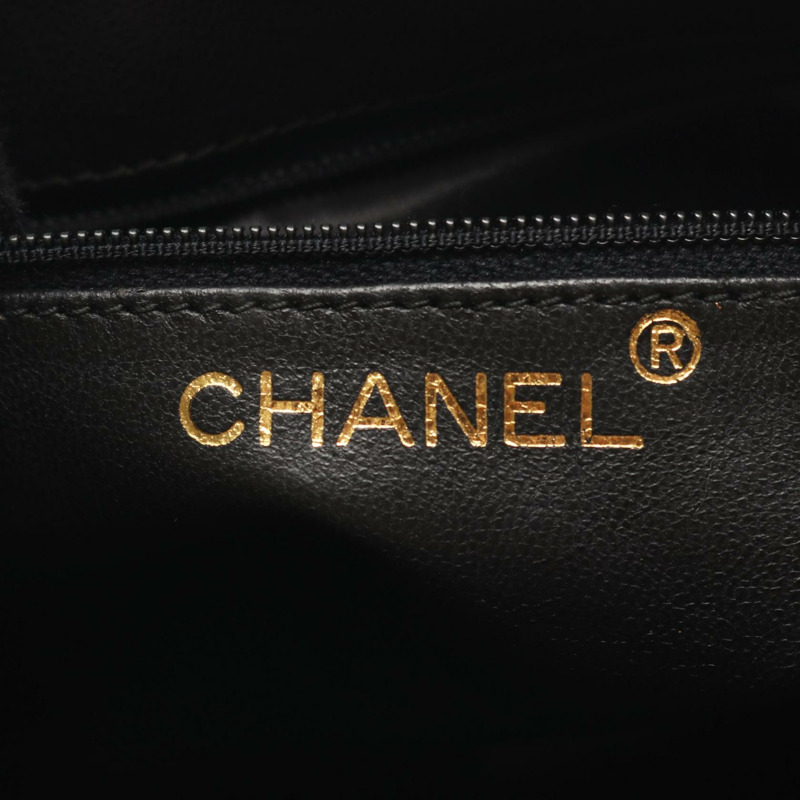 香奈兒 (CHANEL) 菱形縫線 COCO 標誌鏈肩背斜背包，黑色皮革，二手-3