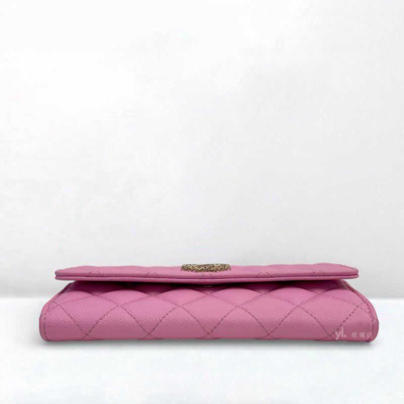 S5275-Chanel 粉荔枝牛皮鏤空雙C LOGO下蓋中夾AP3183-4