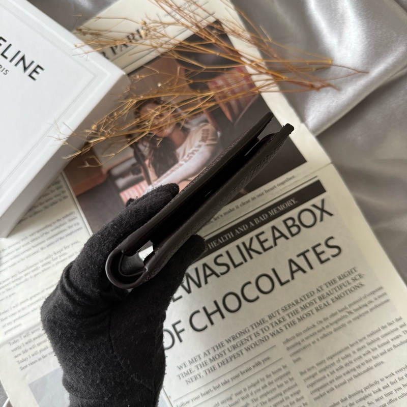 銀字粒紋牛皮對開零錢袋短夾(咖啡色)-5