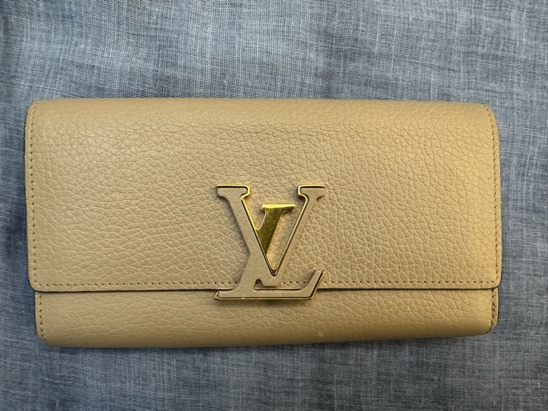 LV  capucines長夾-8