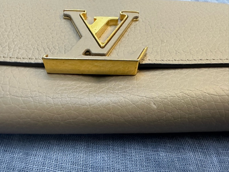 LV  capucines長夾-20
