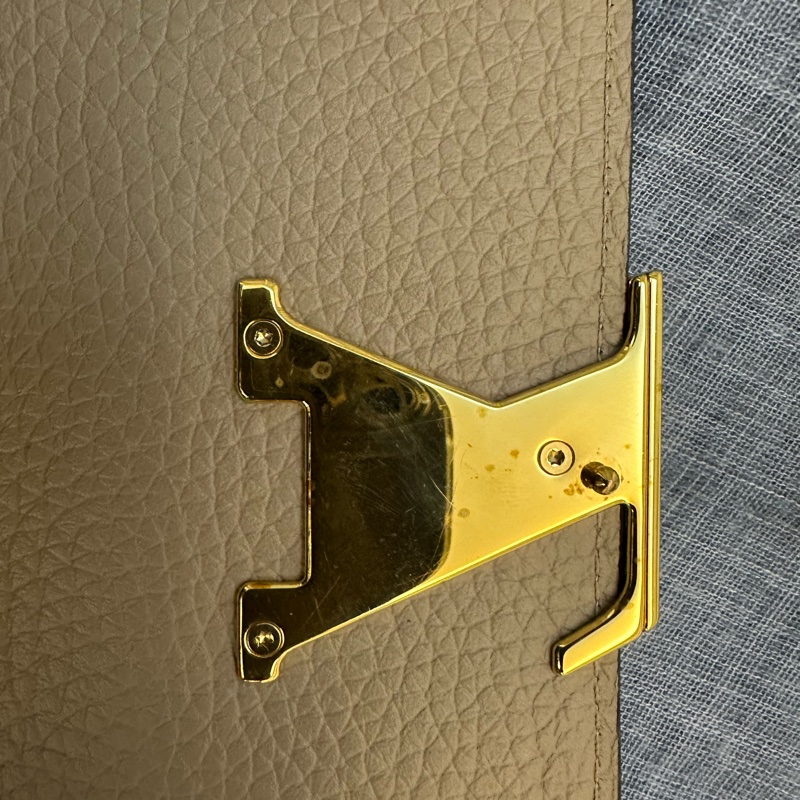 LV  capucines長夾-21