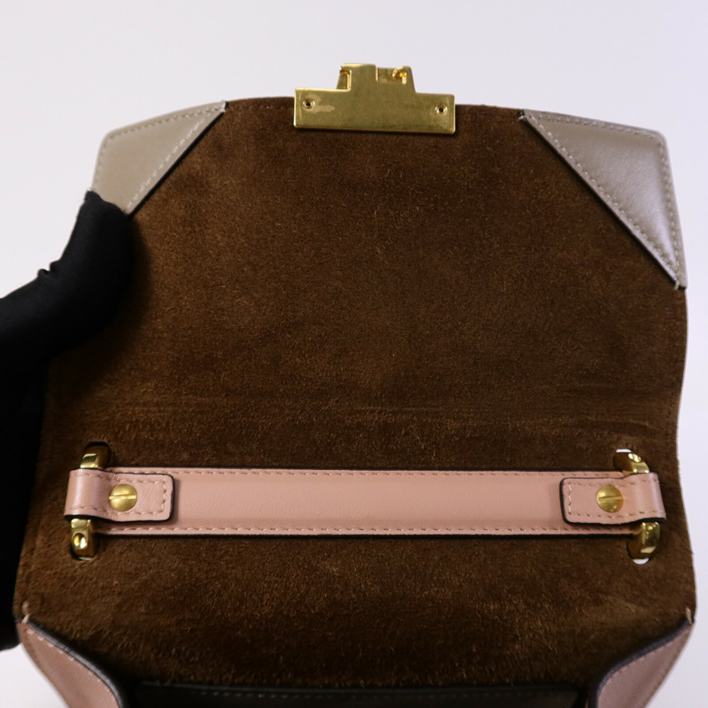 FENDI 羊皮皮革Kan U Shoulder Bag鏈帶肩背袋-4