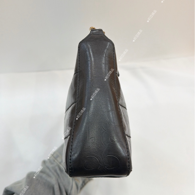 莉亞精品♡ Chanel A1935 7495656 字母浮雕冰格 手提包 腋下包 二手-4