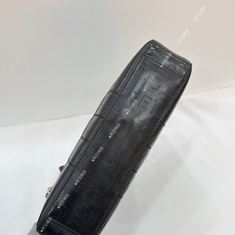 莉亞精品♡ Chanel A1935 7495656 字母浮雕冰格 手提包 腋下包 二手-7