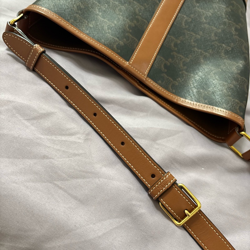 Celine 印花水桶包-12